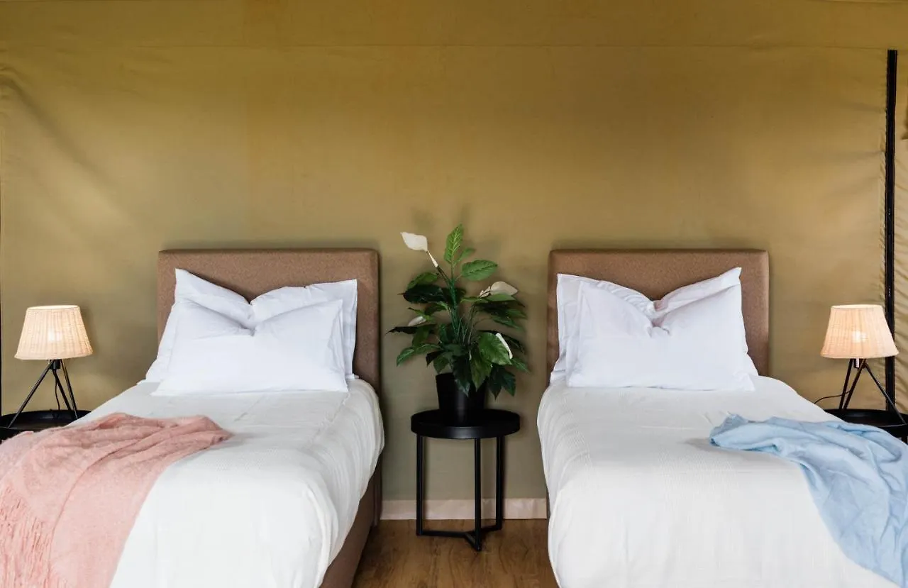 Luxury tent Mitchell Grass Retreat Hotel Longreach