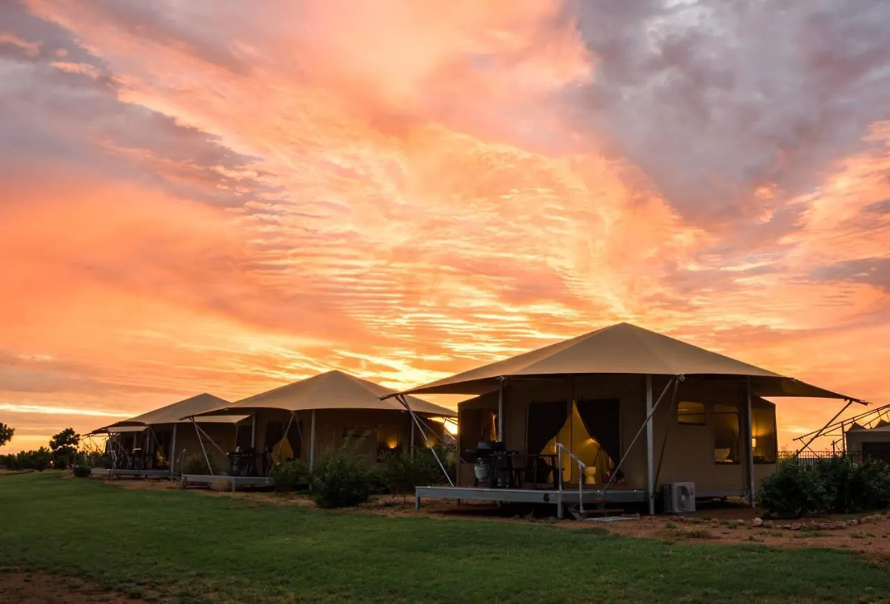 Mitchell Grass Retreat Hotel Longreach