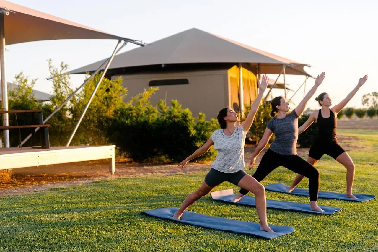 Luxury tent Mitchell Grass Retreat Hotel Longreach