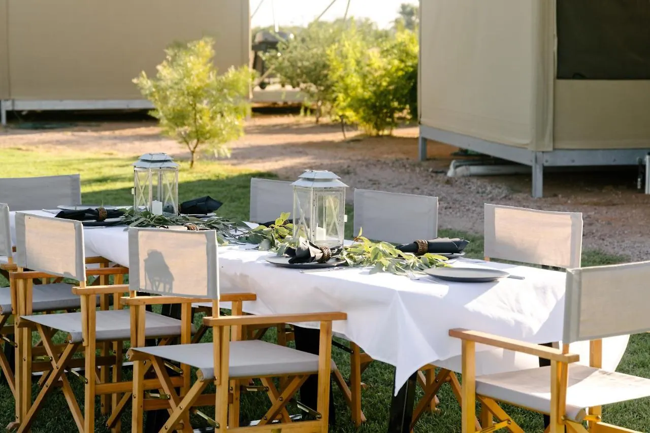 Luxury tent Mitchell Grass Retreat Hotel Longreach